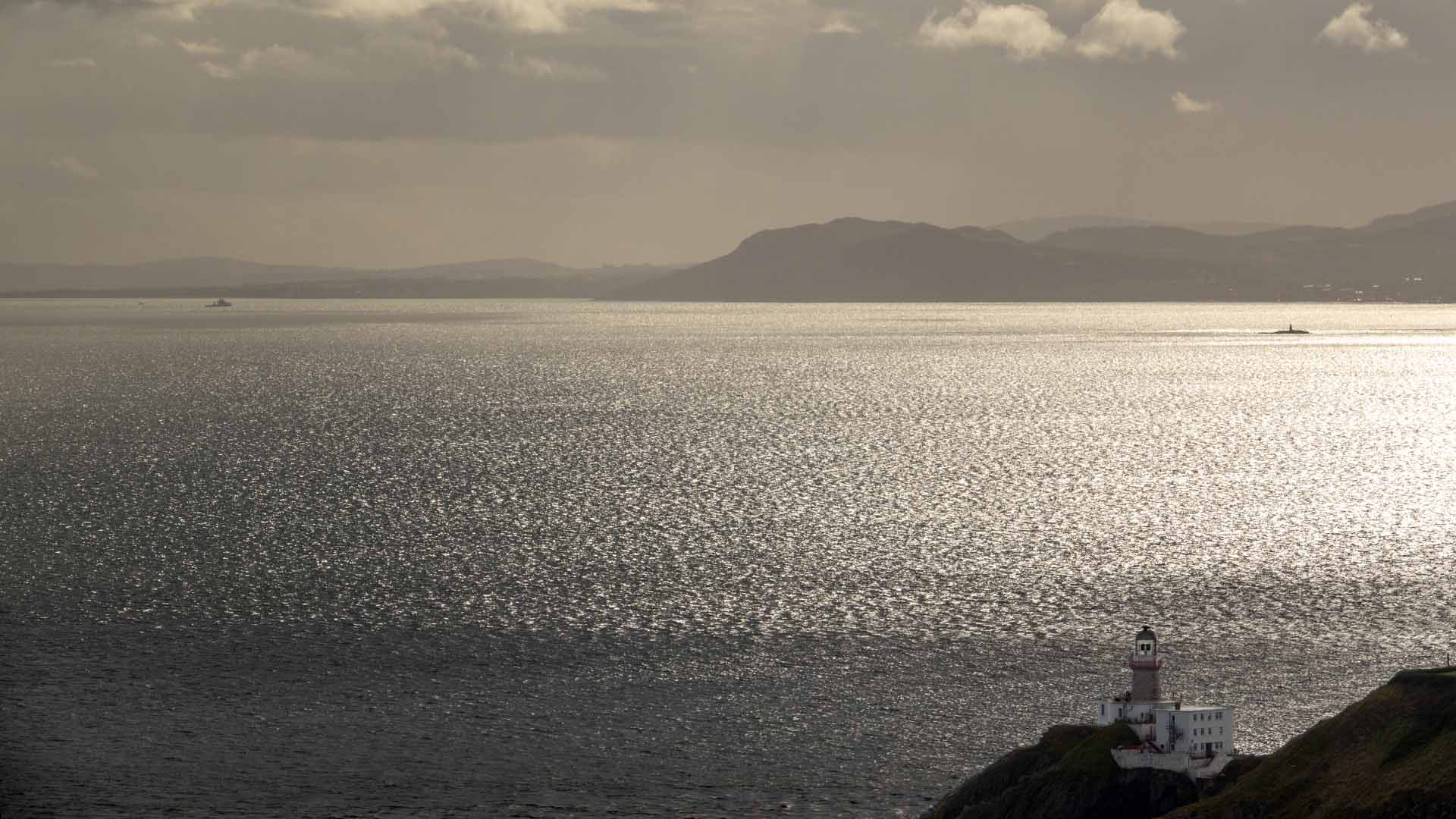 Baily keeps an eye on Dublin Bay