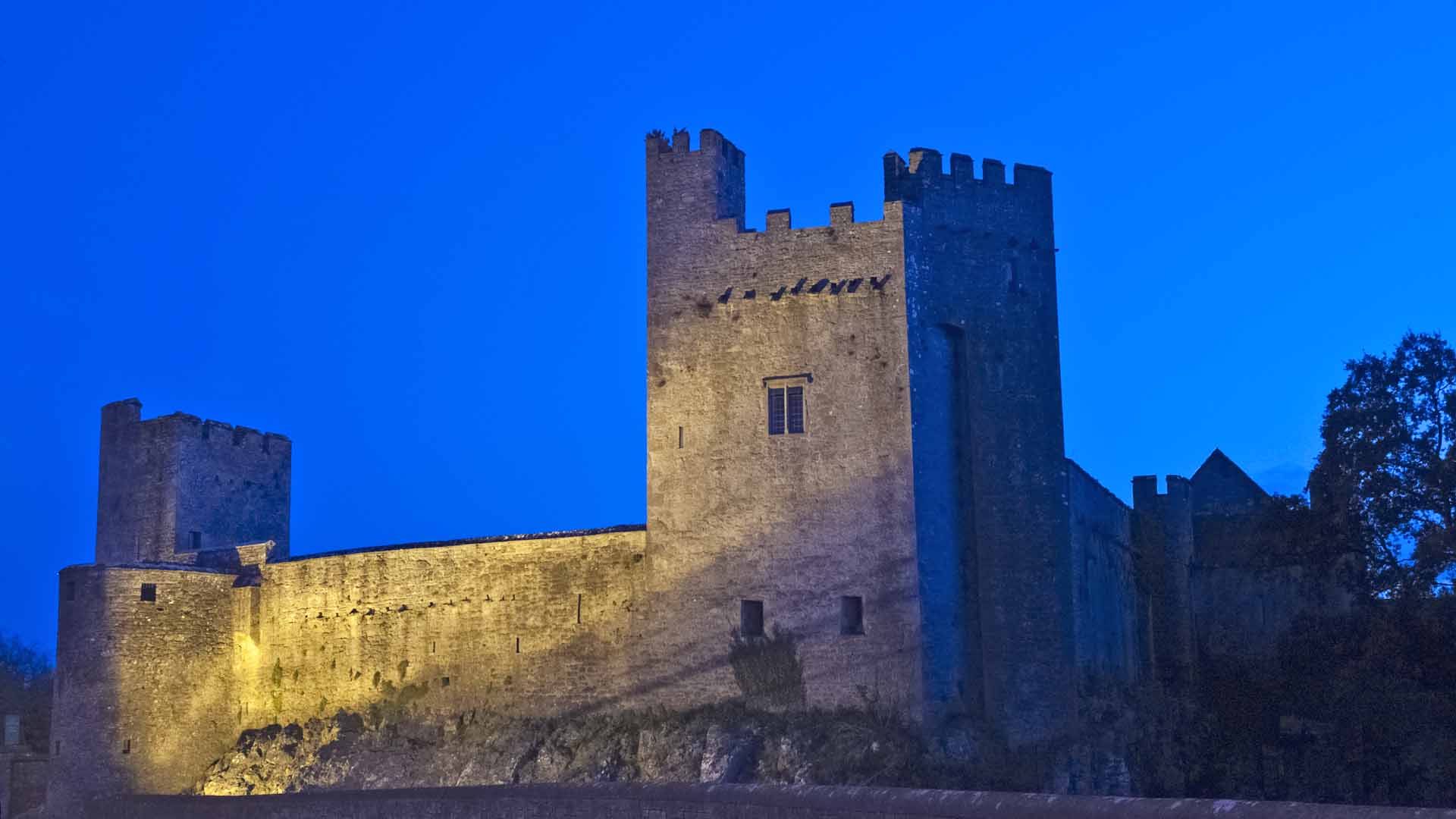 Cahir Castle Ireland at night