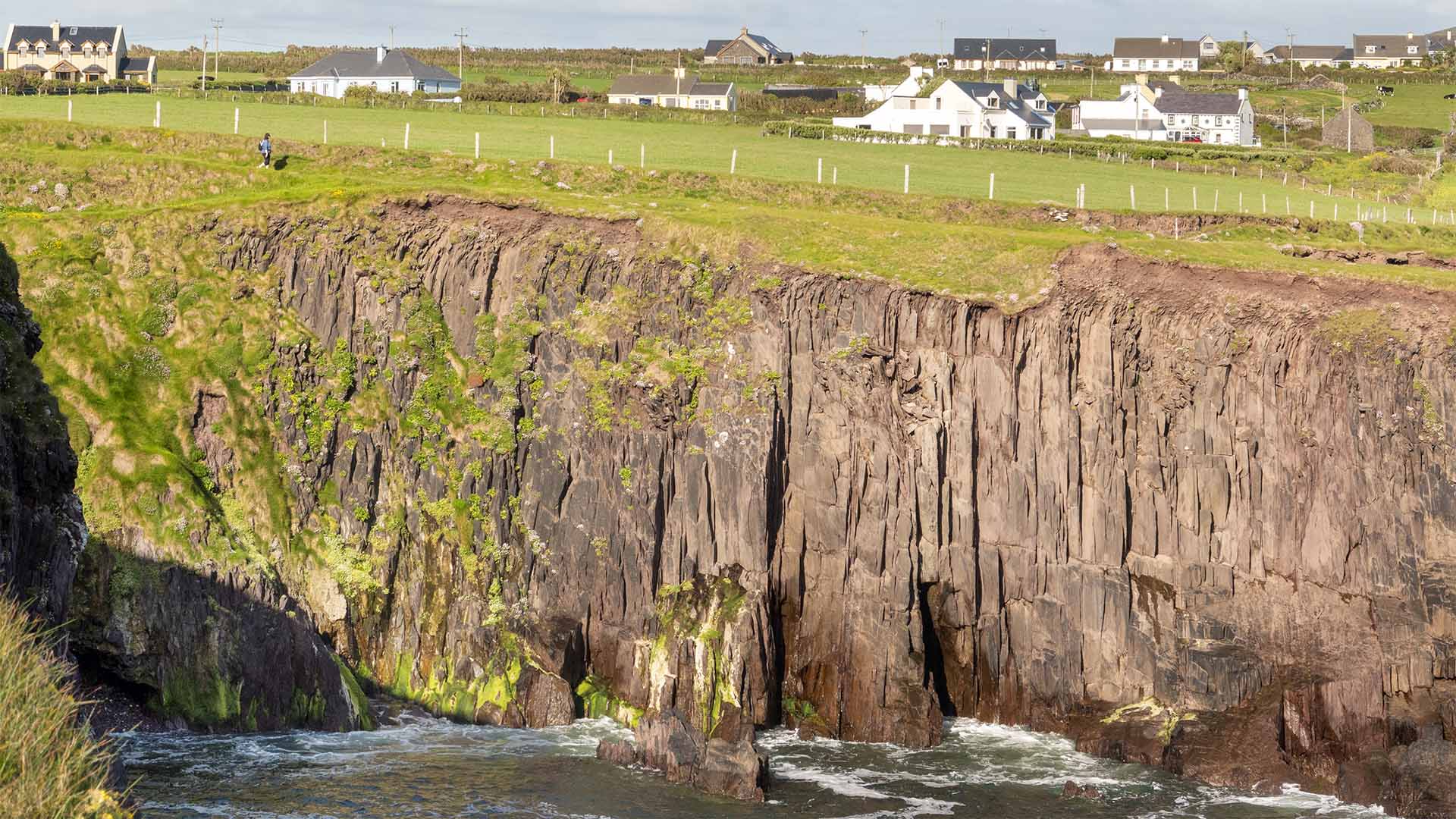 Dangerous Cliffs Dingle Lighthouse Walk