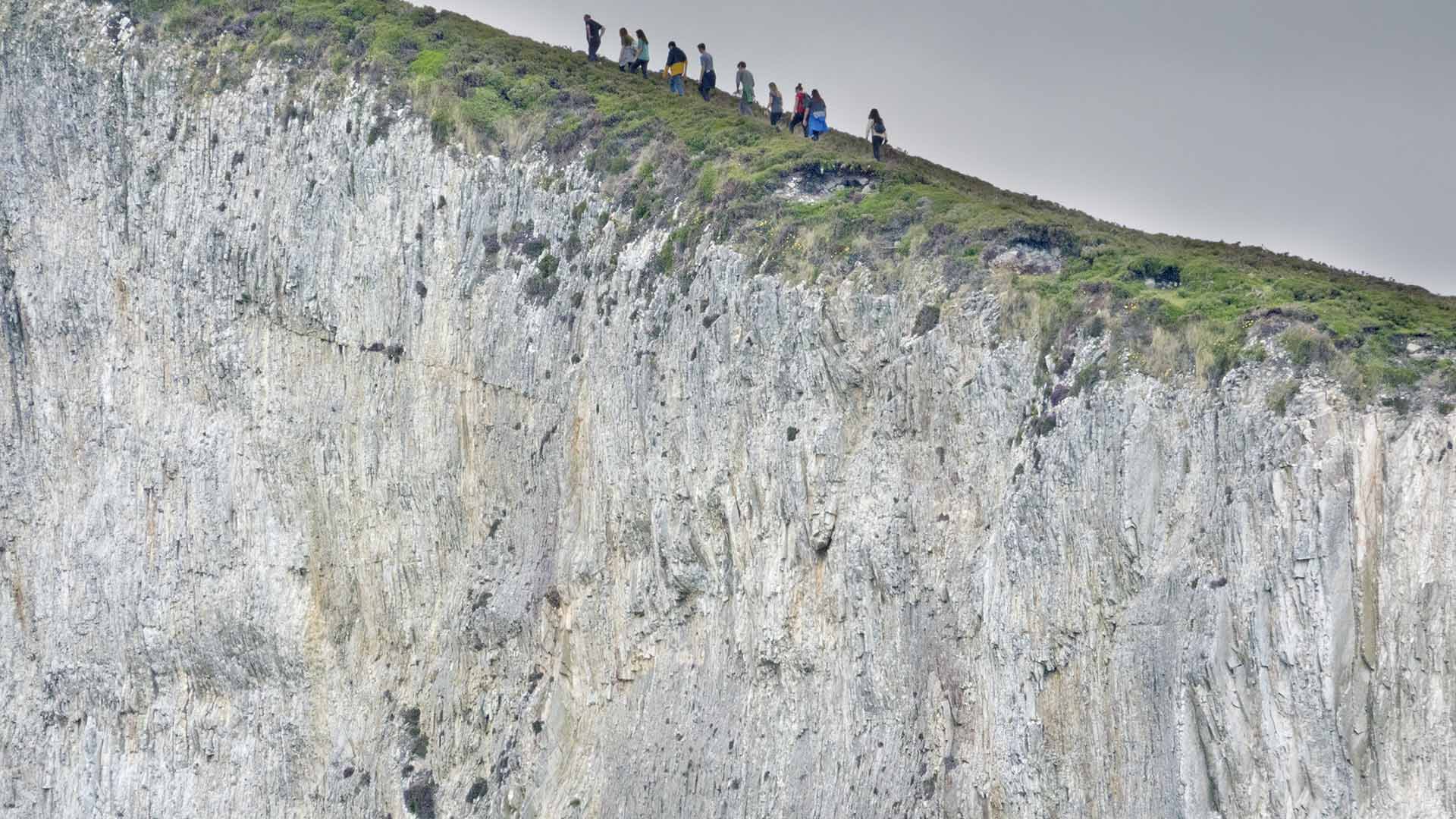 People enjoying the Sliabh League Cliff Walk